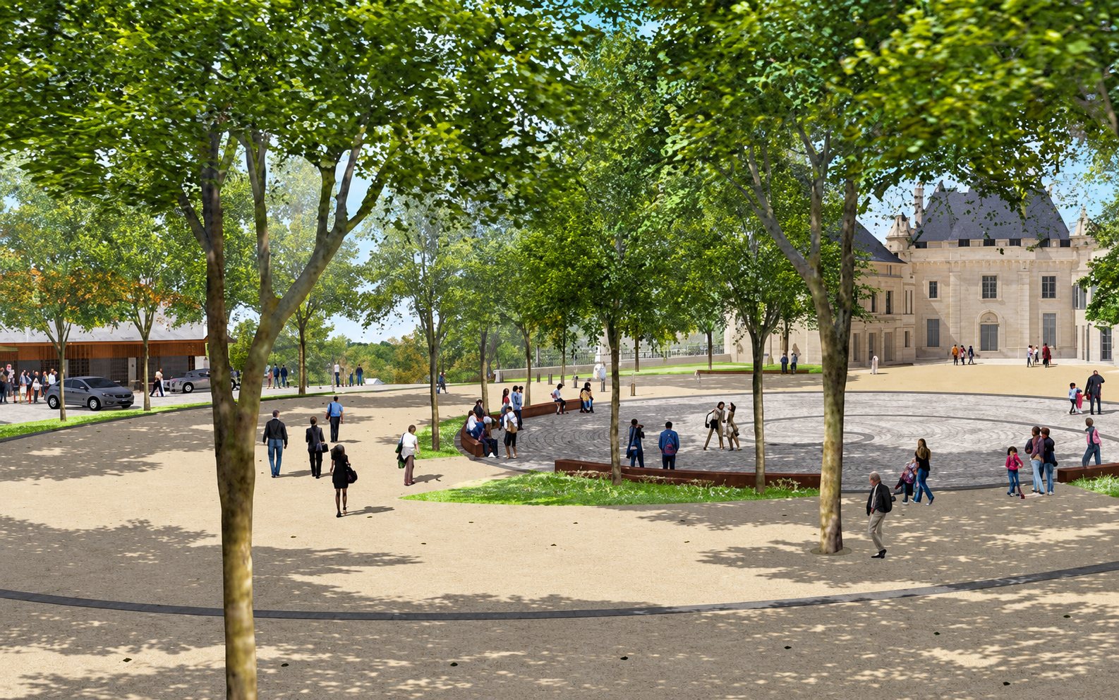 Image de synthèse d'une grande place aménagée avec des arbres, des allées en sable et des visiteurs qui marchent devant un château à toit d'ardoise.